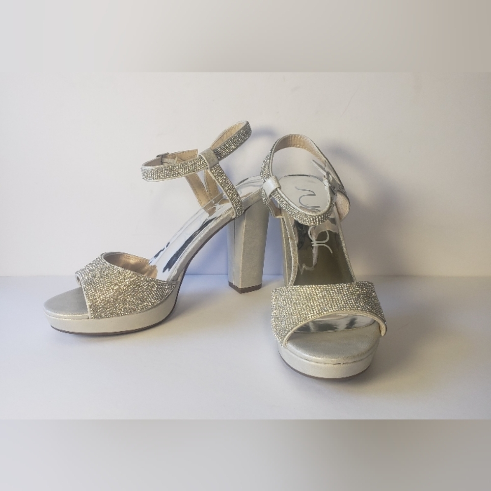 Sugar "Priscilla2" Silver Satin  Slingback Sandal, Size 8.5M